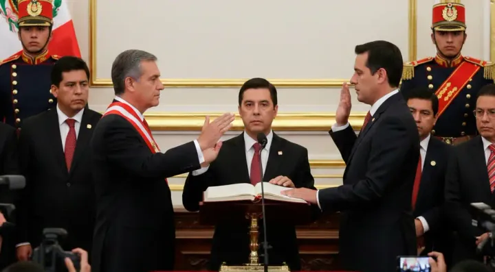 2512-16: “La lealtad institucional está por encima de las lealtades personales”